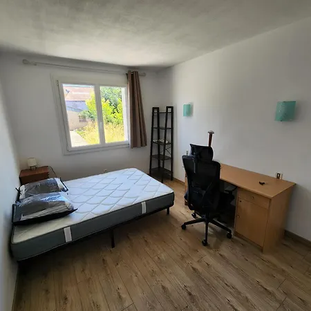 Maison Individuelle De Plain Pied Avec Jardin